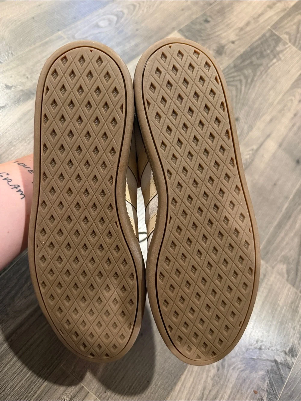 NWT adidas Breaknet Sneakers in White & Beige
